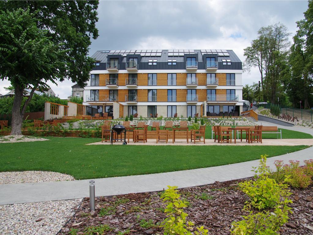 Hotel Uniejow Exterior photo